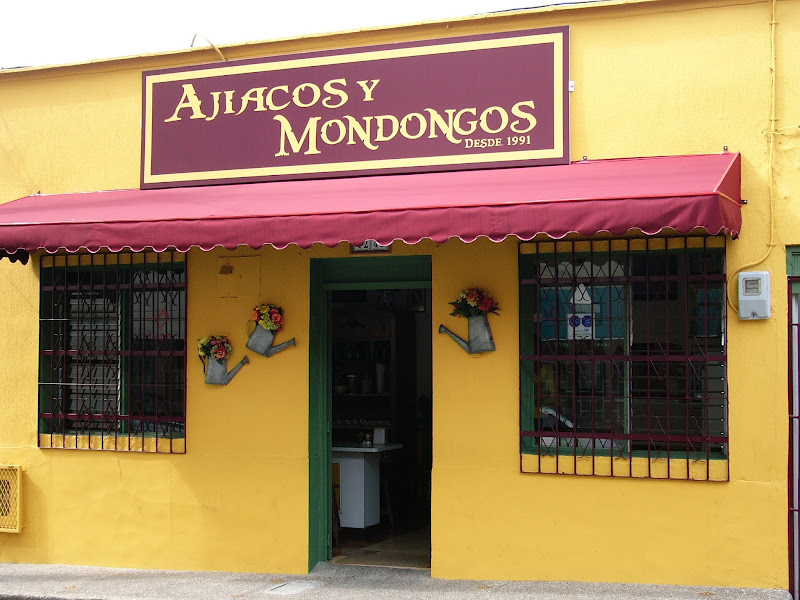 Ajiacos y Mondongos